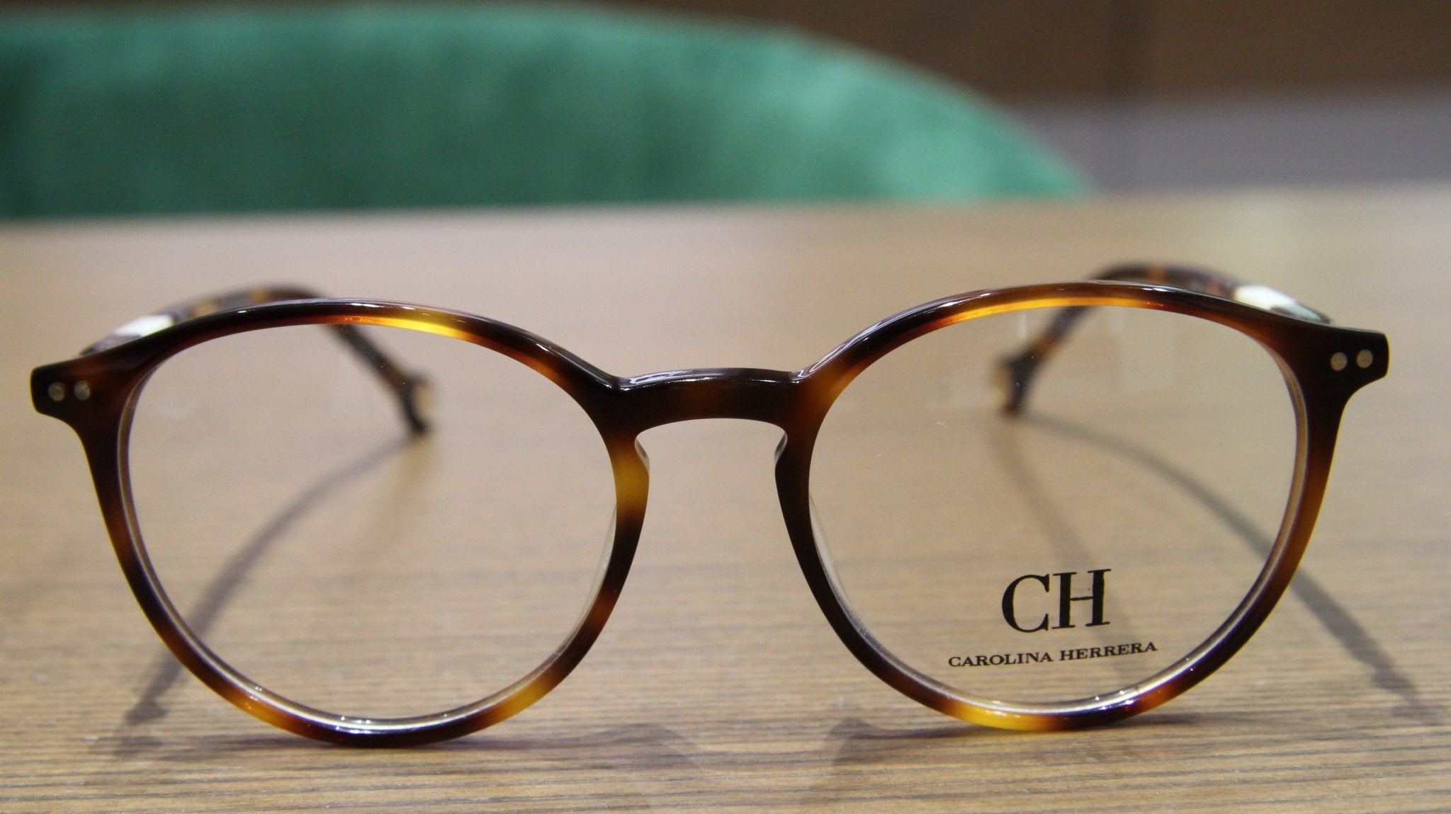 Carolina Herrera Vhe840 - Visionsafe